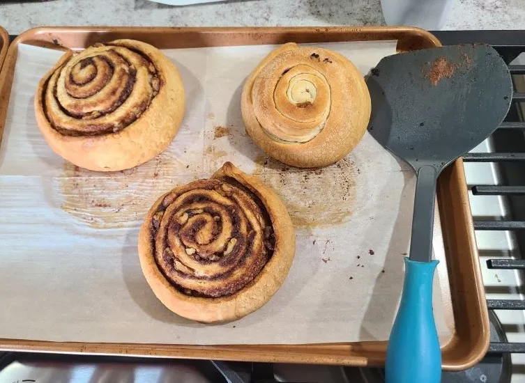 large-cinnamon-roll-on-a-pan
